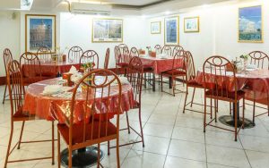 Pardis Gandi Hotel Apartment Restaurant